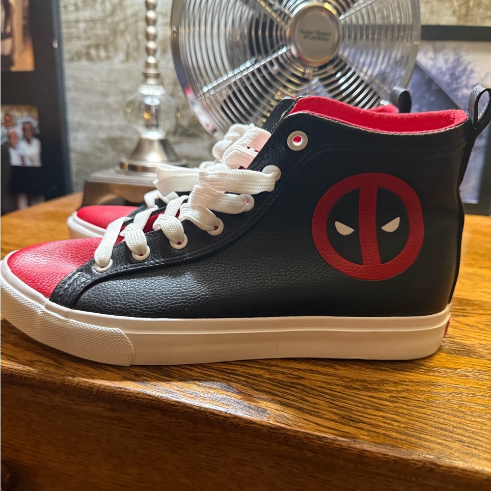 Marvel  Sneakers - Black and Red